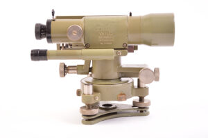 Wild Heerbrugg NK2 oud model waterpasinstrument omgekeerd beeld